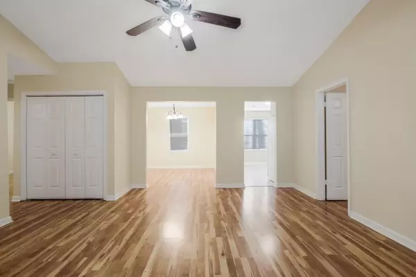 Woodstock, GA 30188,169 Bentley Pkwy