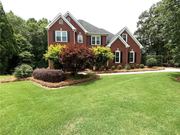 2080 Pate Ridge DR, Loganville, GA 30052