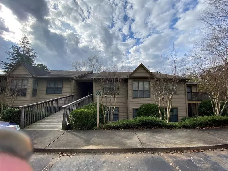 2235 Old Hamilton PL ##300D, Gainesville, GA 30507