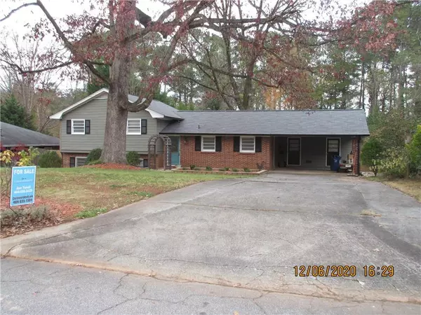 4516 Lake Ivanhoe DR, Tucker, GA 30084