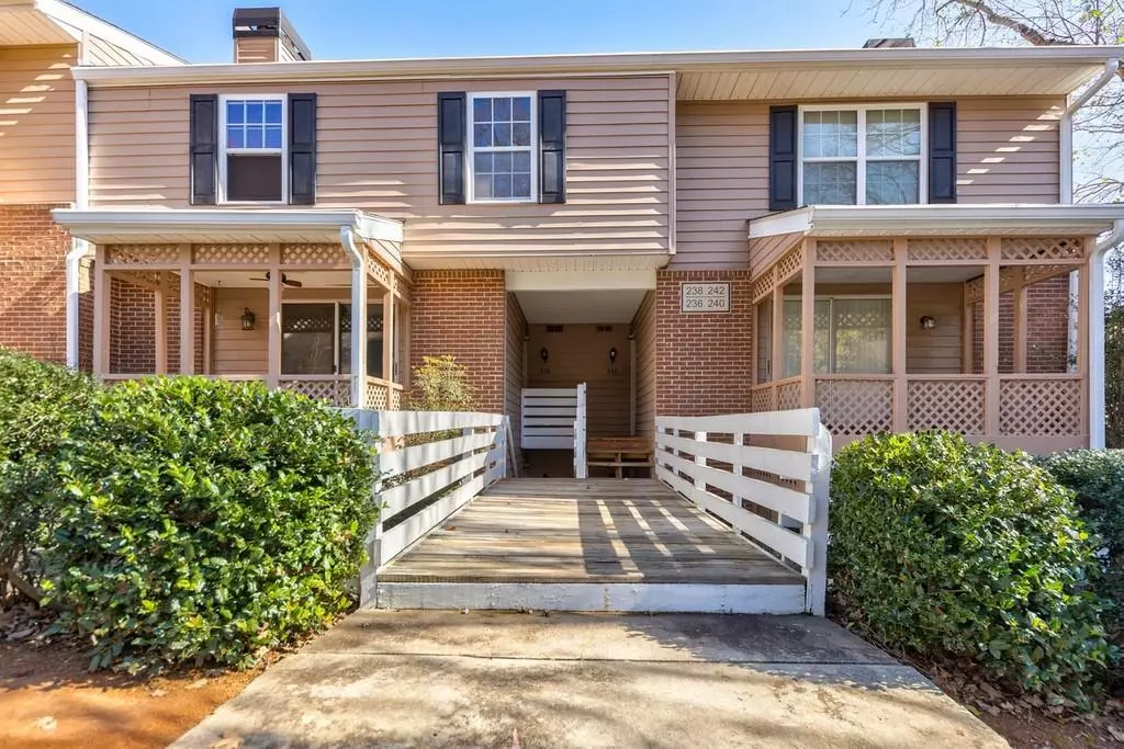 Roswell, GA 30076,236 Quail RUN #B