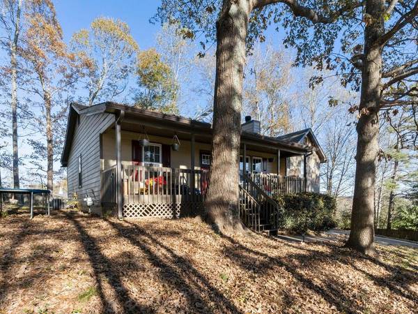 53 Williams RD, Dallas, GA 30132