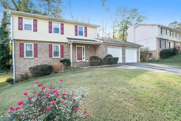 4433 Cedar Glen, Stone Mountain, GA 30083