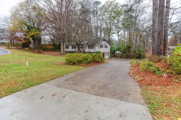 Marietta, GA 30066,2405 Renny CT