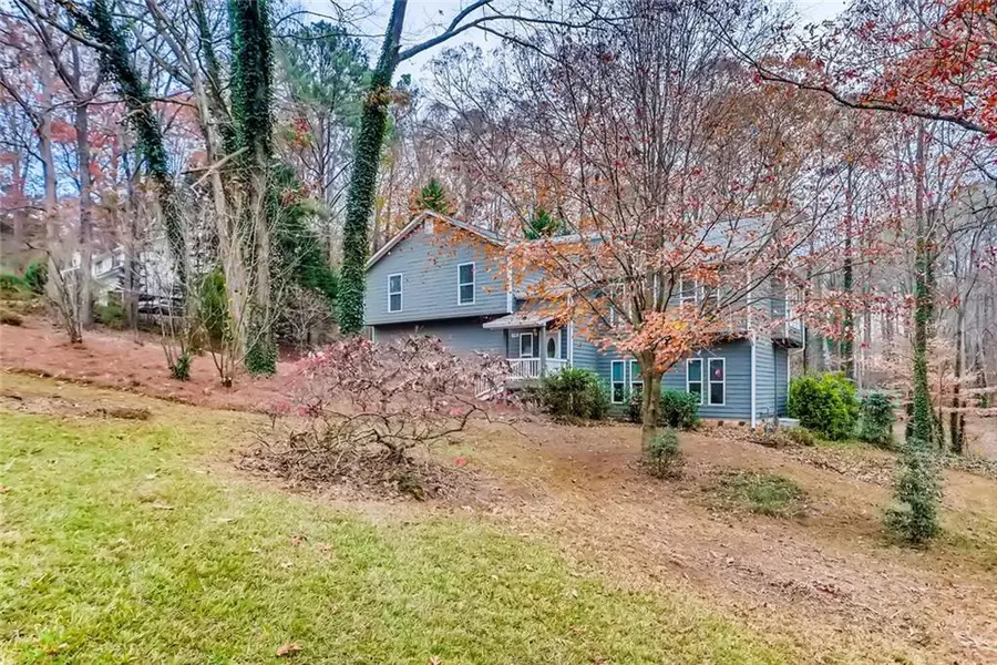 138 W Putnam Ferry RD, Woodstock, GA 30189