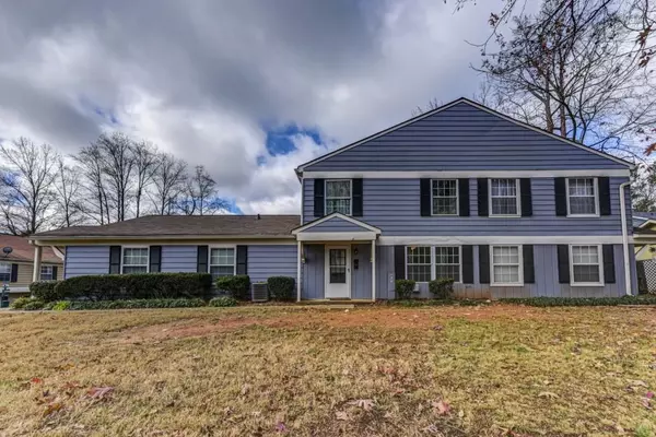 1311 Surrey LN SW, Marietta, GA 30008