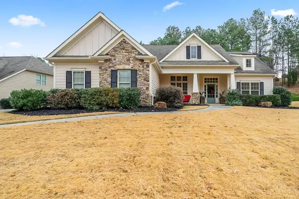 22 Laurelwood LN, Cartersville, GA 30120