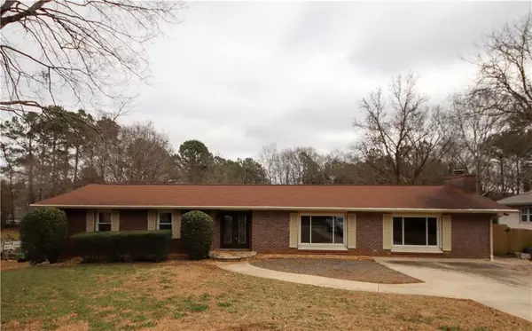 310 Crossville CT, Roswell, GA 30076