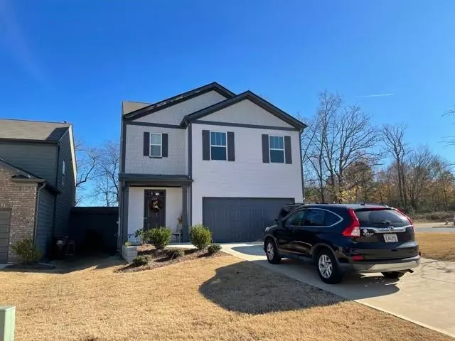 200 Diamond LN, Acworth, GA 30102