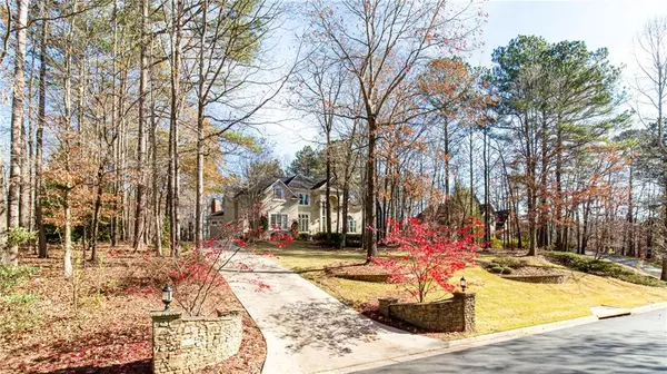 Johns Creek, GA 30022,9560 Red Bird LN