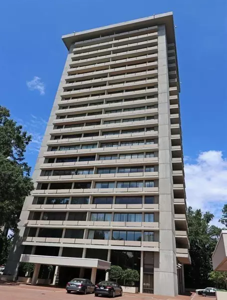 2575 Peachtree RD NE #7B, Atlanta, GA 30305