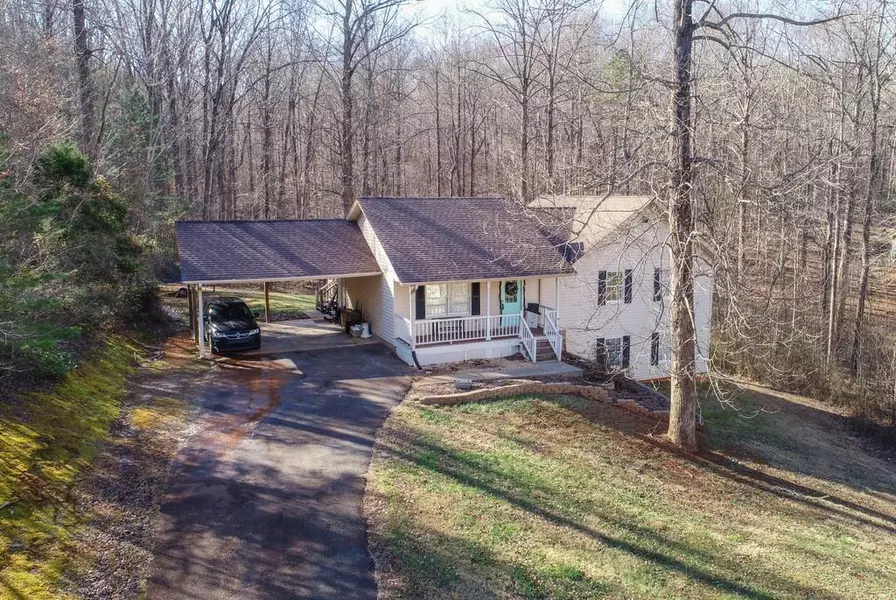 141 Poplar Hollow RD, Dahlonega, GA 30533