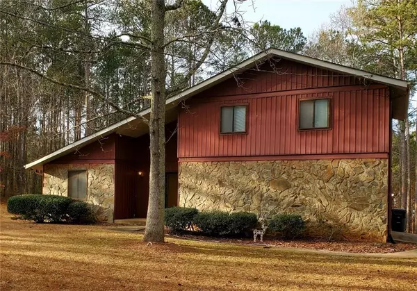 4425 Valley Brook LN NW, College Park, GA 30349