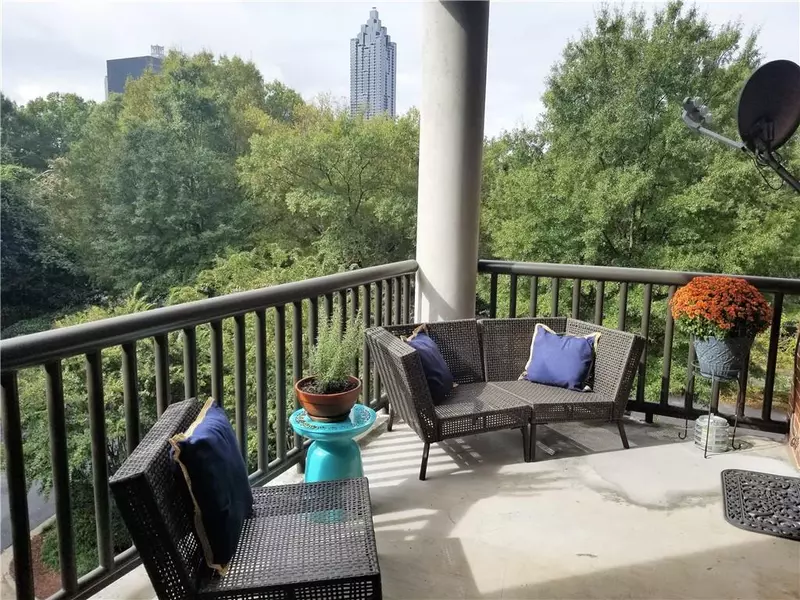 395 Central Park PL NE #210, Atlanta, GA 30312