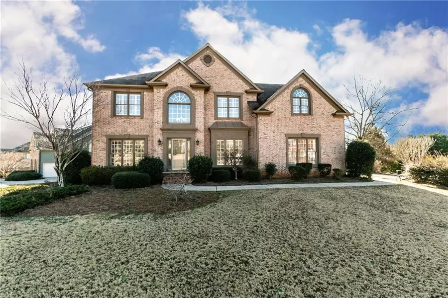 1045 River Mist DR, Suwanee, GA 30024