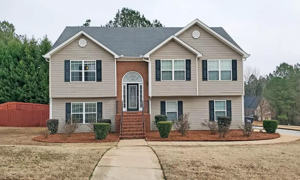 170 Trelawney DR, Covington, GA 30016