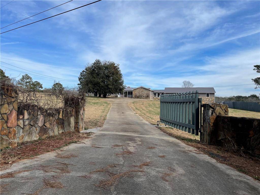 5491 Hillview DR, Oxford, GA 30054