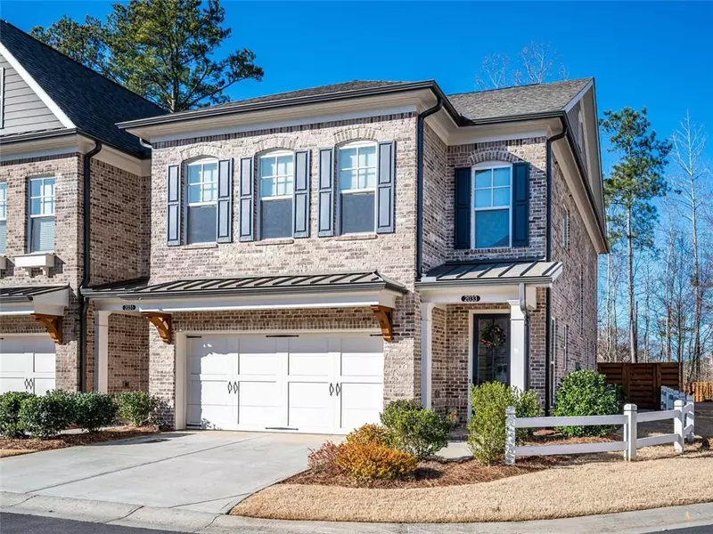 2033 Towneship TRL, Roswell, GA 30075