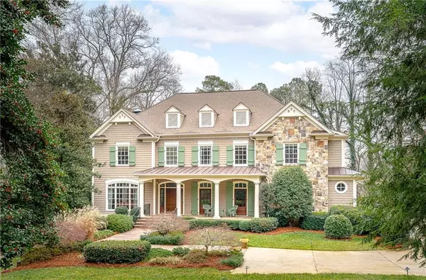 949 Buckingham CIR NW, Atlanta, GA 30327