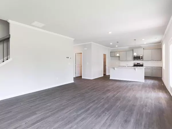 Dallas, GA 30132,236 Hummingbird TRL