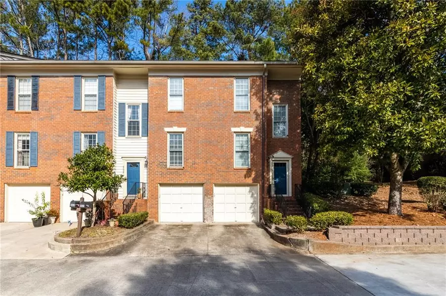 901 Brandywine CIR, Sandy Springs, GA 30350