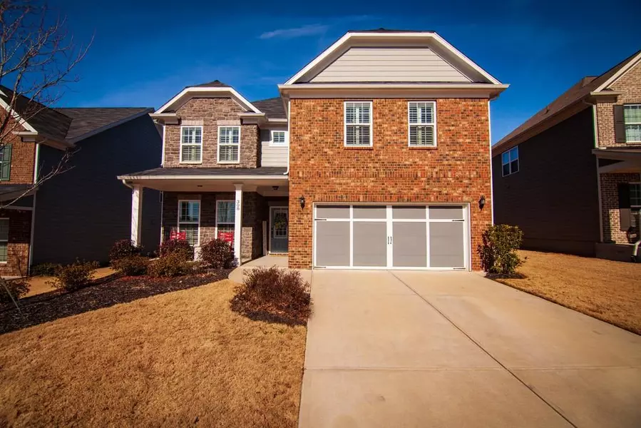 308 Pebblestone LN, Canton, GA 30115