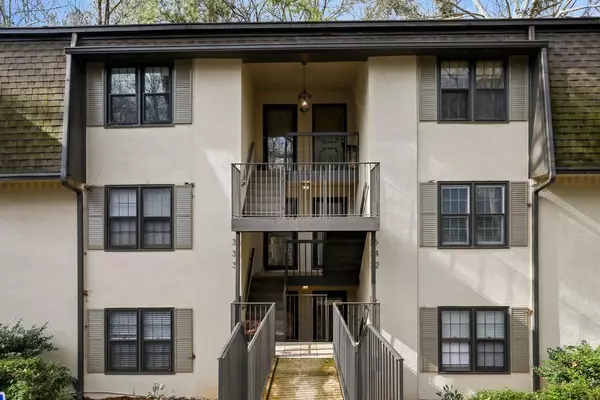 Atlanta, GA 30327,35 Arpege WAY NW