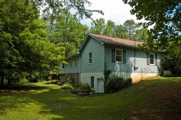 Cornelia, GA 30531,391 Heads Ferry RD