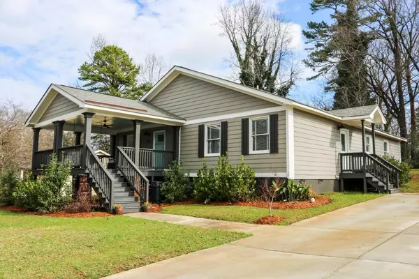 371 Third AVE, Scottdale, GA 30079