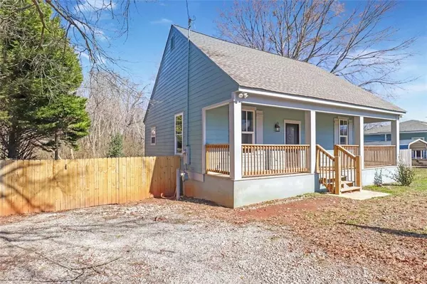 100 Sprayberry RD, Newnan, GA 30263