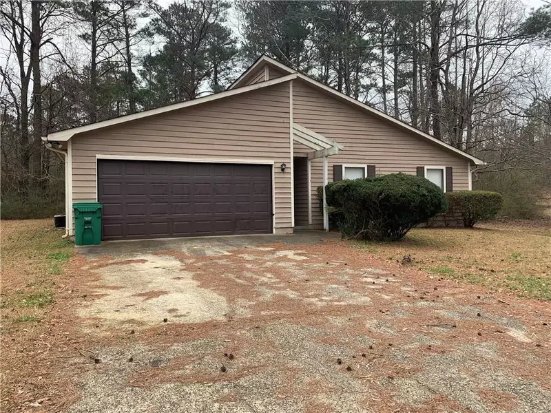 4946 Windmill LN, Ellenwood, GA 30294