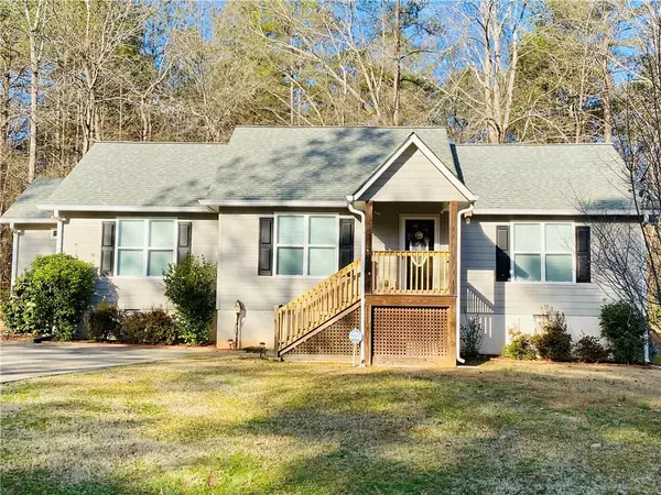 60 Angelo RD, Newnan, GA 30263