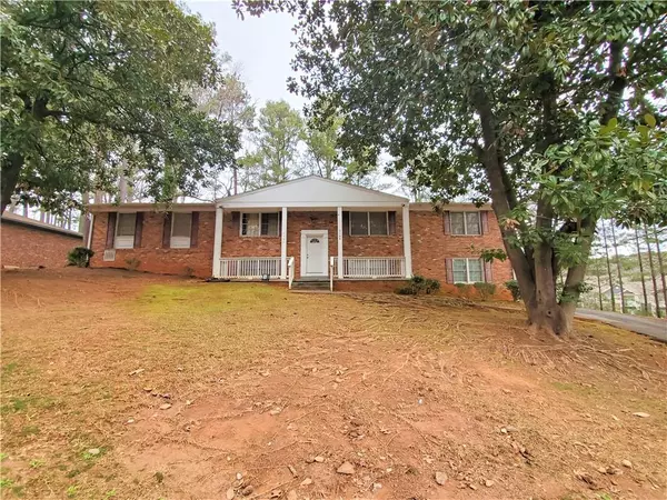 2382 Peachwood CIR NE, Atlanta, GA 30345