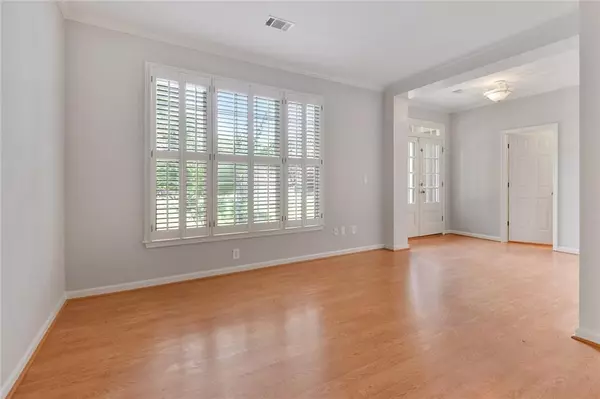 Cumming, GA 30040,7020 Silver Fox TRL