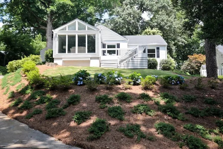 355 N Garden LN NW, Atlanta, GA 30309