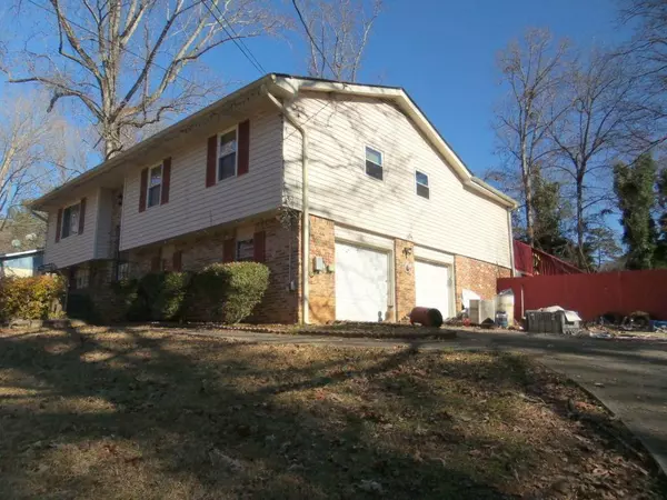 Stone Mountain, GA 30087,462 BURGUNDY CT