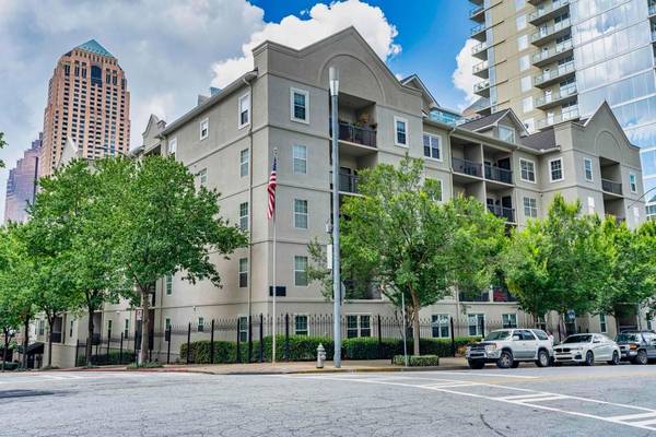 1074 Peachtree WALK NE #B303, Atlanta, GA 30309