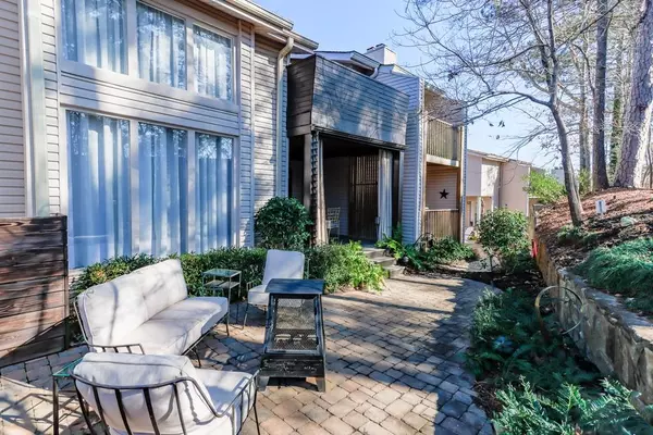 Marietta, GA 30068,4070 Audubon DR