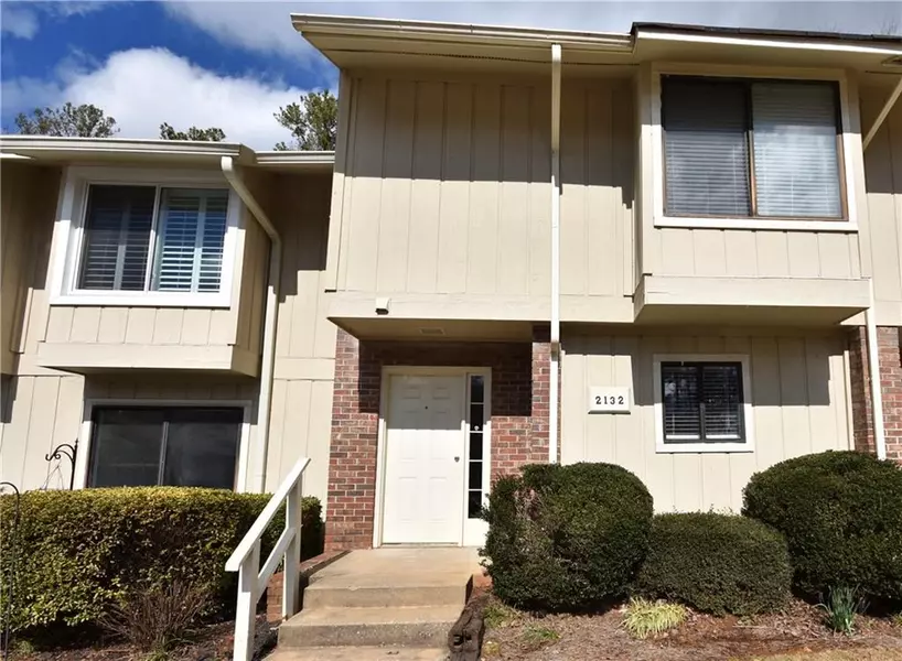 2132 Palmyra DR SE, Marietta, GA 30067