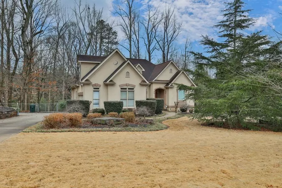 3525 Chartwell TRL, Suwanee, GA 30024