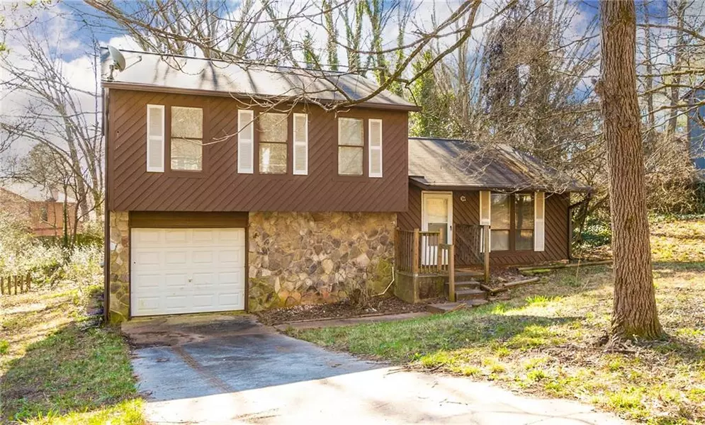 5152 Fairforest DR, Stone Mountain, GA 30088