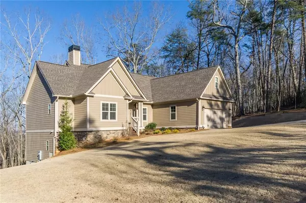 Dahlonega, GA 30533,100 Oak Springs TRL