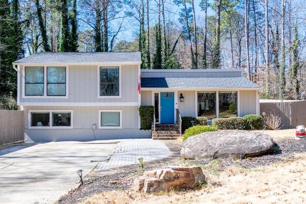 231 Cross Gate DR, Marietta, GA 30068