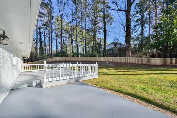 Sandy Springs, GA 30328,5830 Hilderbrand DR