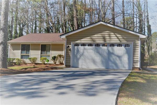 5112 Stone TRCE, Stone Mountain, GA 30083