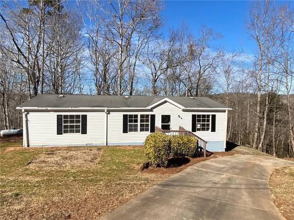 133 Maple Ridge Lake Dr, Dawsonville, GA 30534