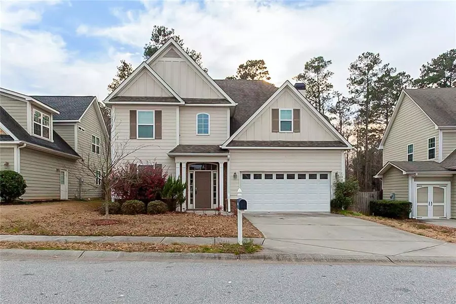 606 Blackburn LN, Peachtree City, GA 30269