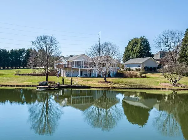 882 Auburn RD, Dacula, GA 30019
