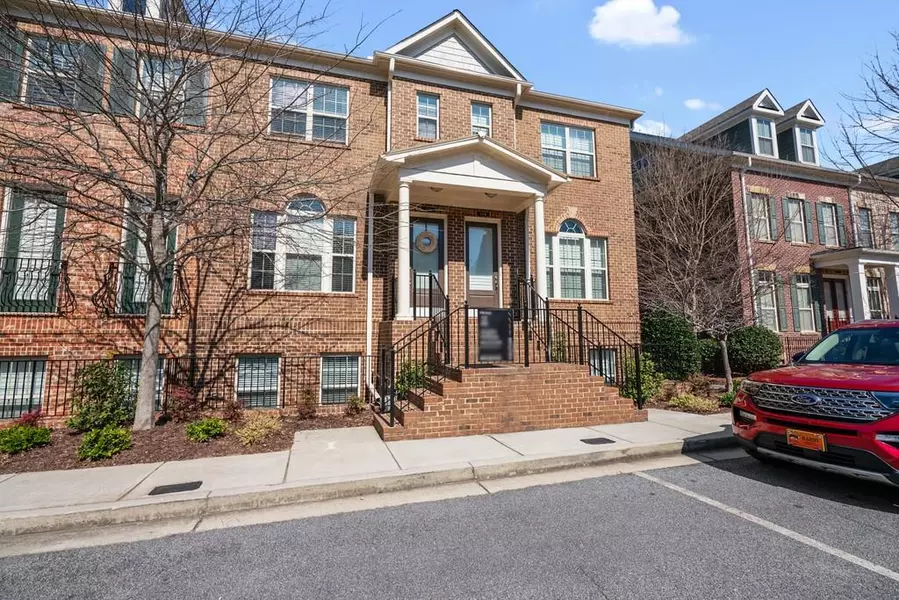 117 Alderwood Hill NE, Sandy Springs, GA 30328