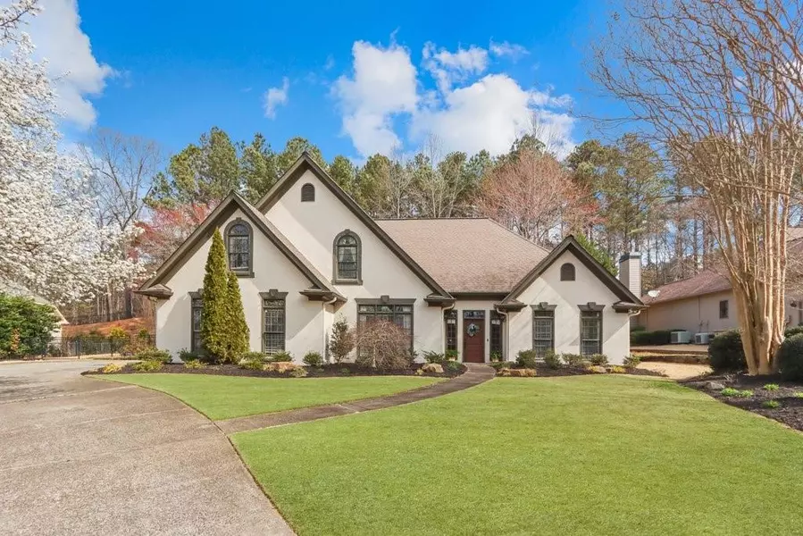 435 Log House CT, Roswell, GA 30075